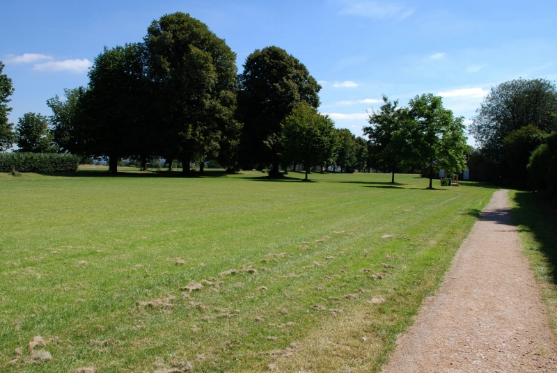 footpath west side of the Common